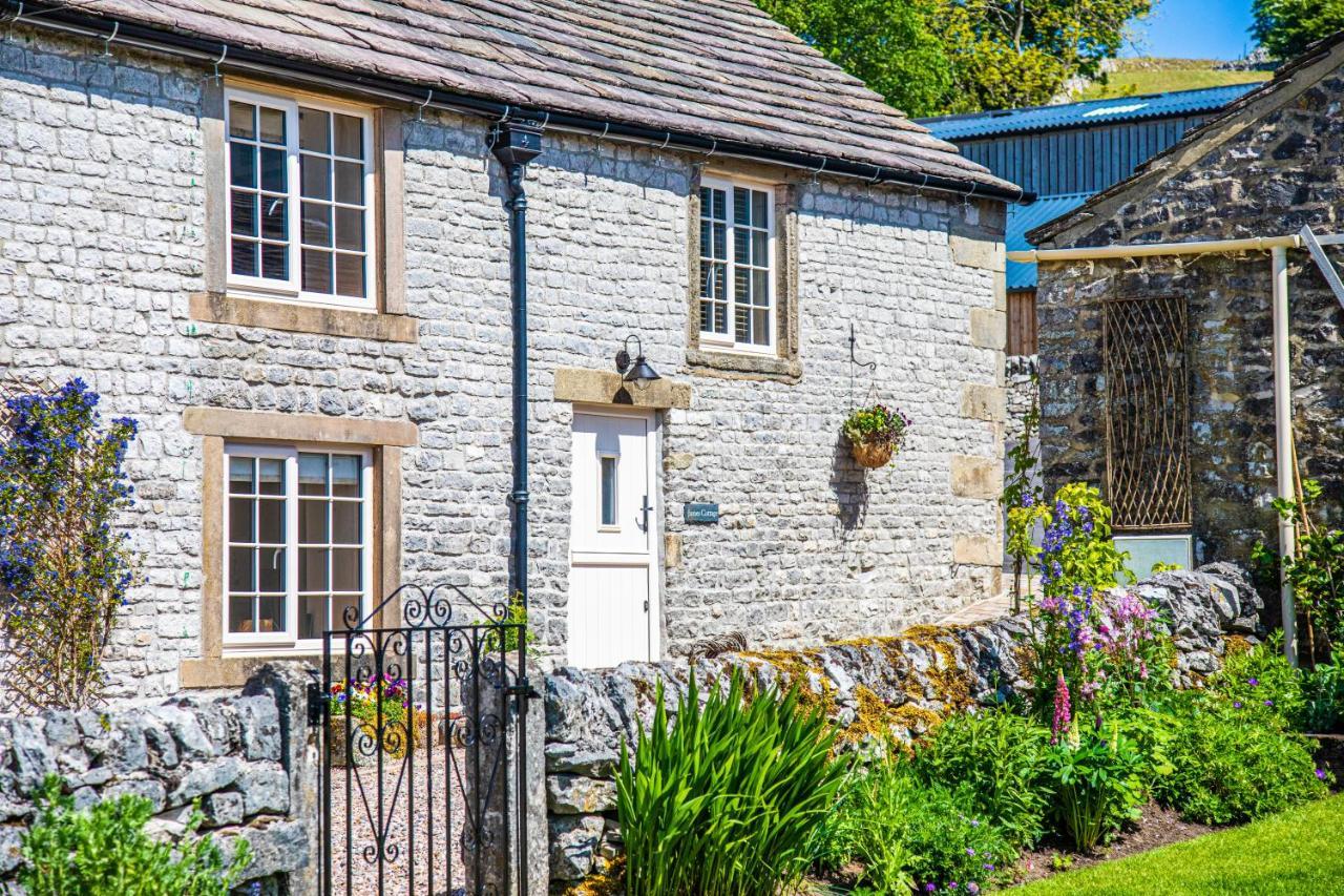 James Cottage Chelmorton Exterior photo